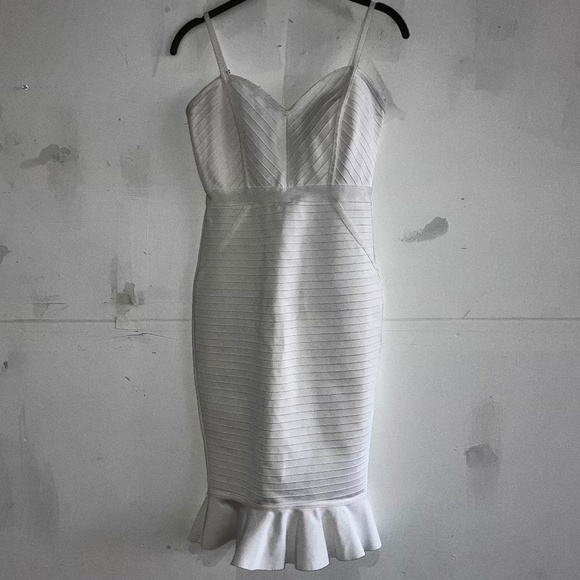 Windsor Dresses & Skirts - Windsor white bodycon bondage dress